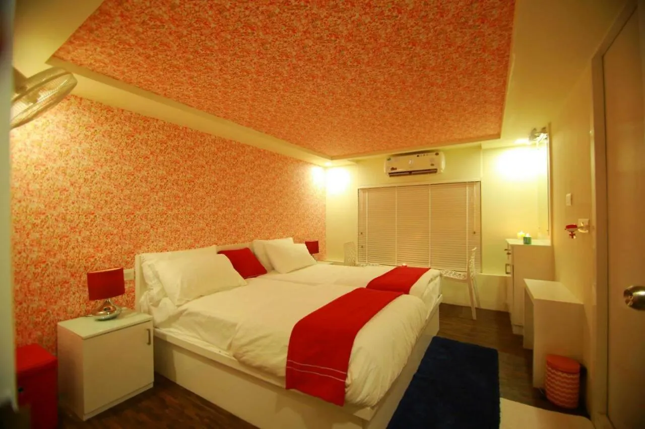 ***  ホテル Whispering Waters Houseboat アーラップーザ県 インド