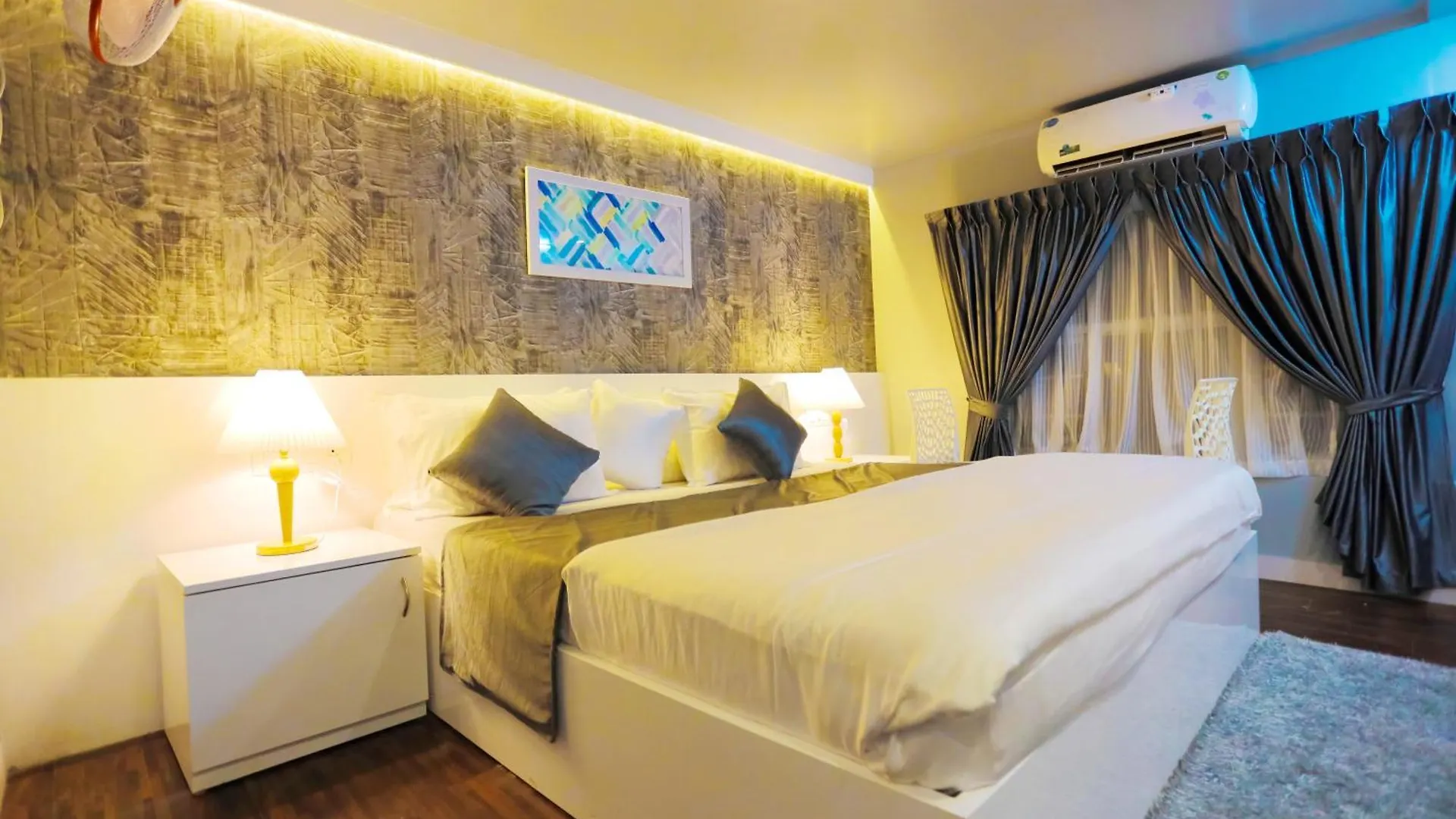 ホテル Whispering Waters Houseboat アーラップーザ県 3*,  インド